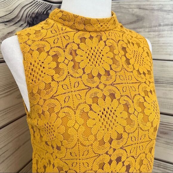 FOREVER 21 Golden Yellow High Neck Lace Shift Dress Size Small - Picture 3 of 7